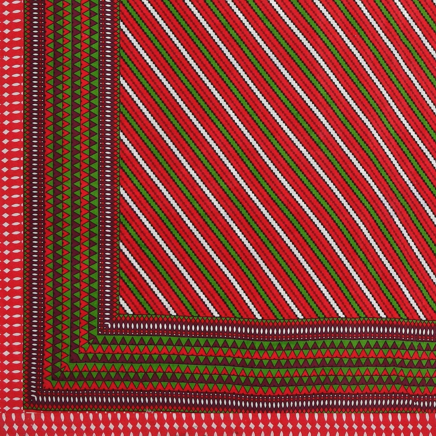 100% Pure Cotton Traditional Printed Bedsheet for Double Bed King Size Bedsheet with 2 Pillow Covers