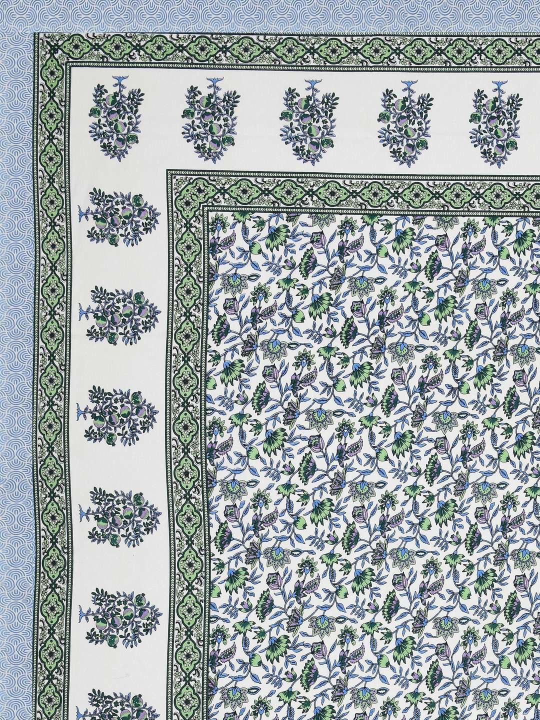 100% Pure Cotton Traditional Printed Bedsheet for Double Bed King Size Bedsheet with 2 Pillow Covers