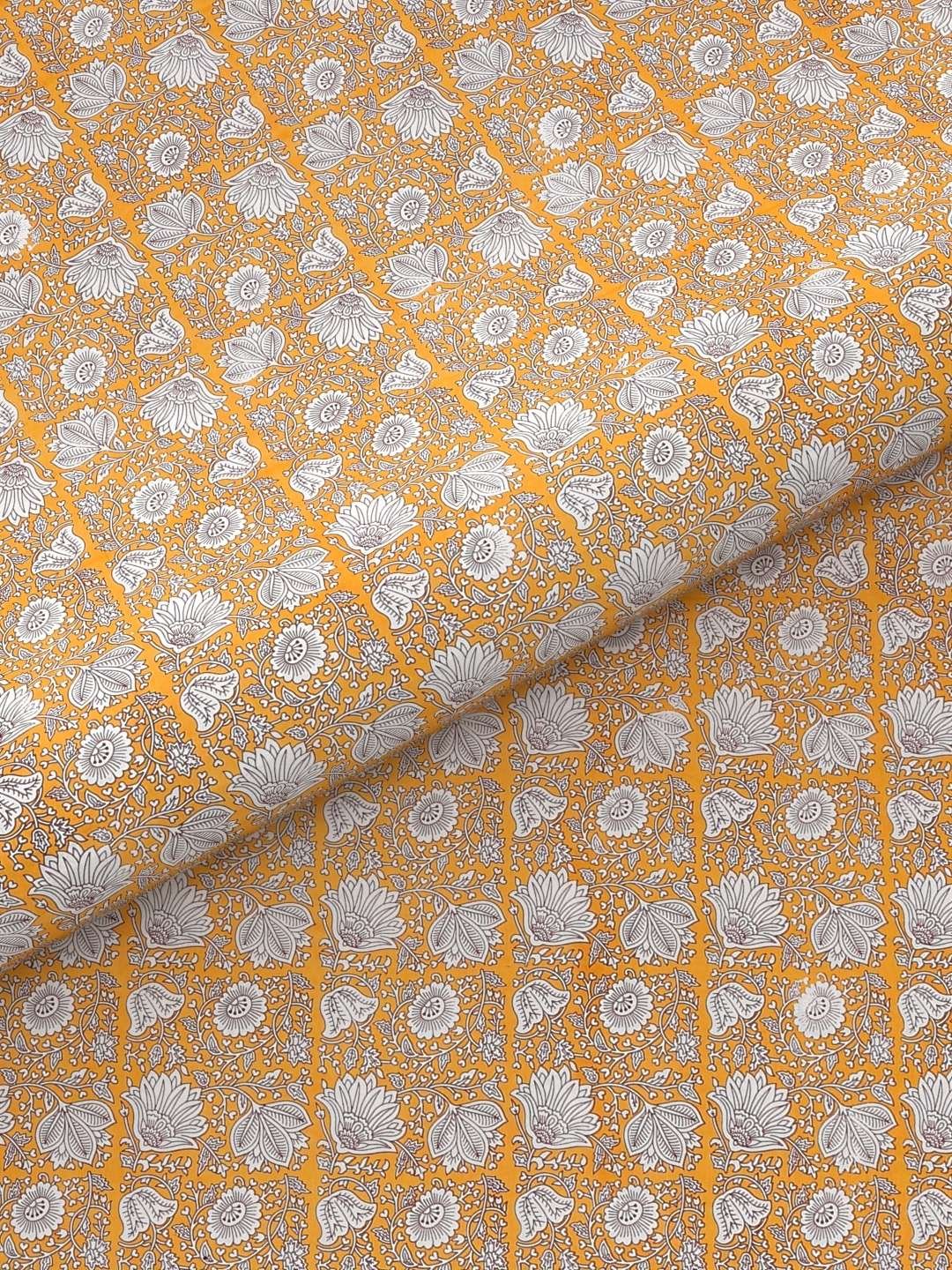 100% Pure Cotton Traditional Printed Bedsheet for Double Bed King Size Bedsheet with 2 Pillow Covers