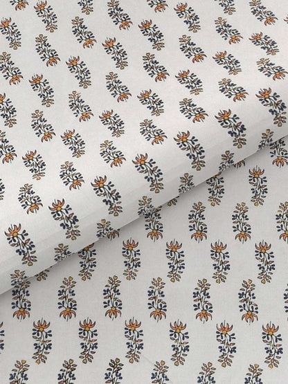 100% Pure Cotton Traditional Printed Bedsheet for Double Bed King Size Bedsheet with 2 Pillow Covers