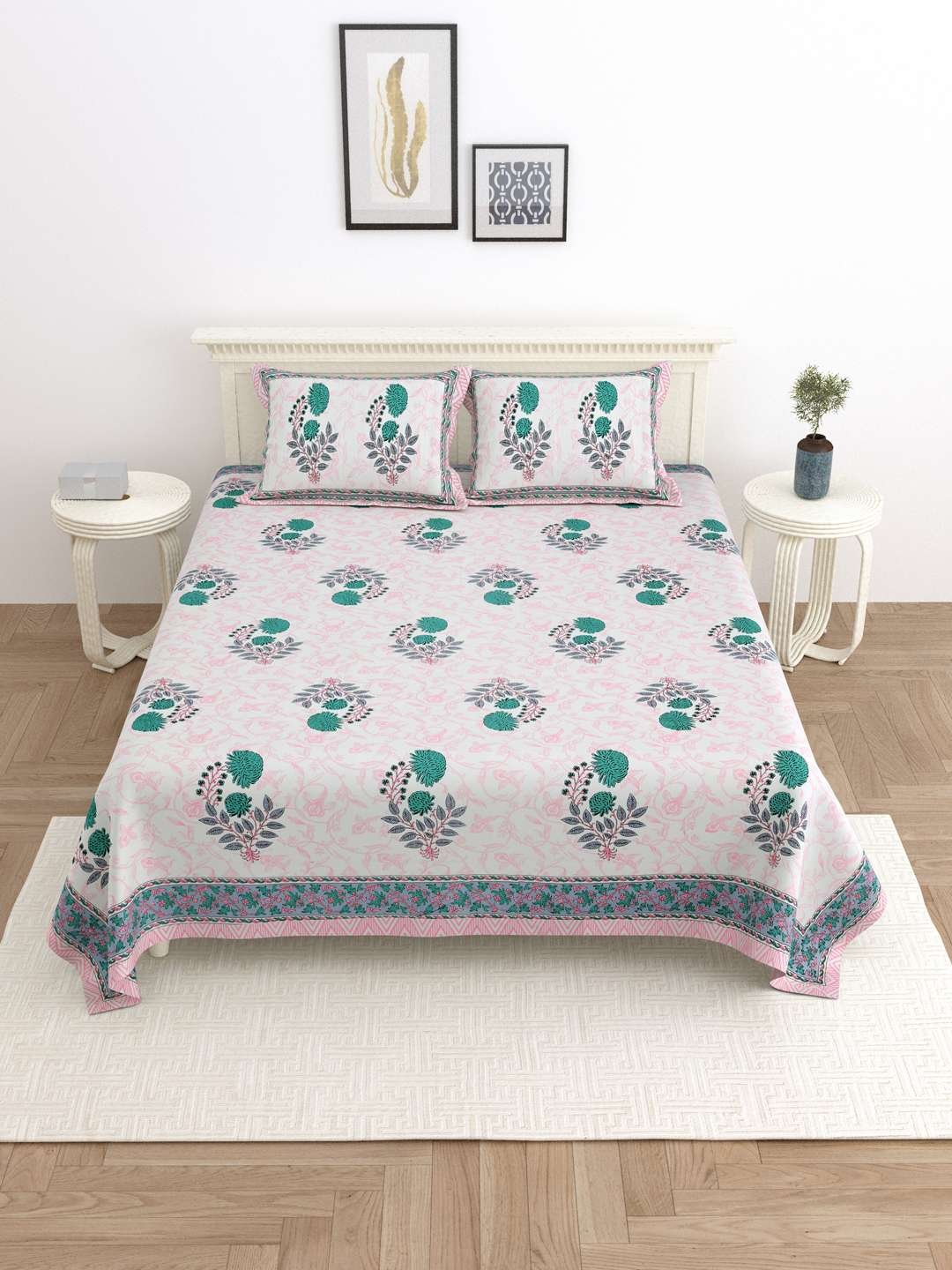 100% Pure Cotton Traditional Printed Bedsheet for Double Bed King Size Bedsheet with 2 Pillow Covers