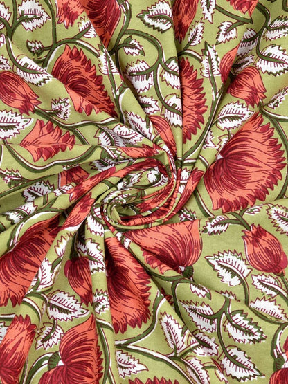 100% Pure Cotton Traditional Printed Bedsheet for Double Bed King Size Bedsheet with 2 Pillow Covers