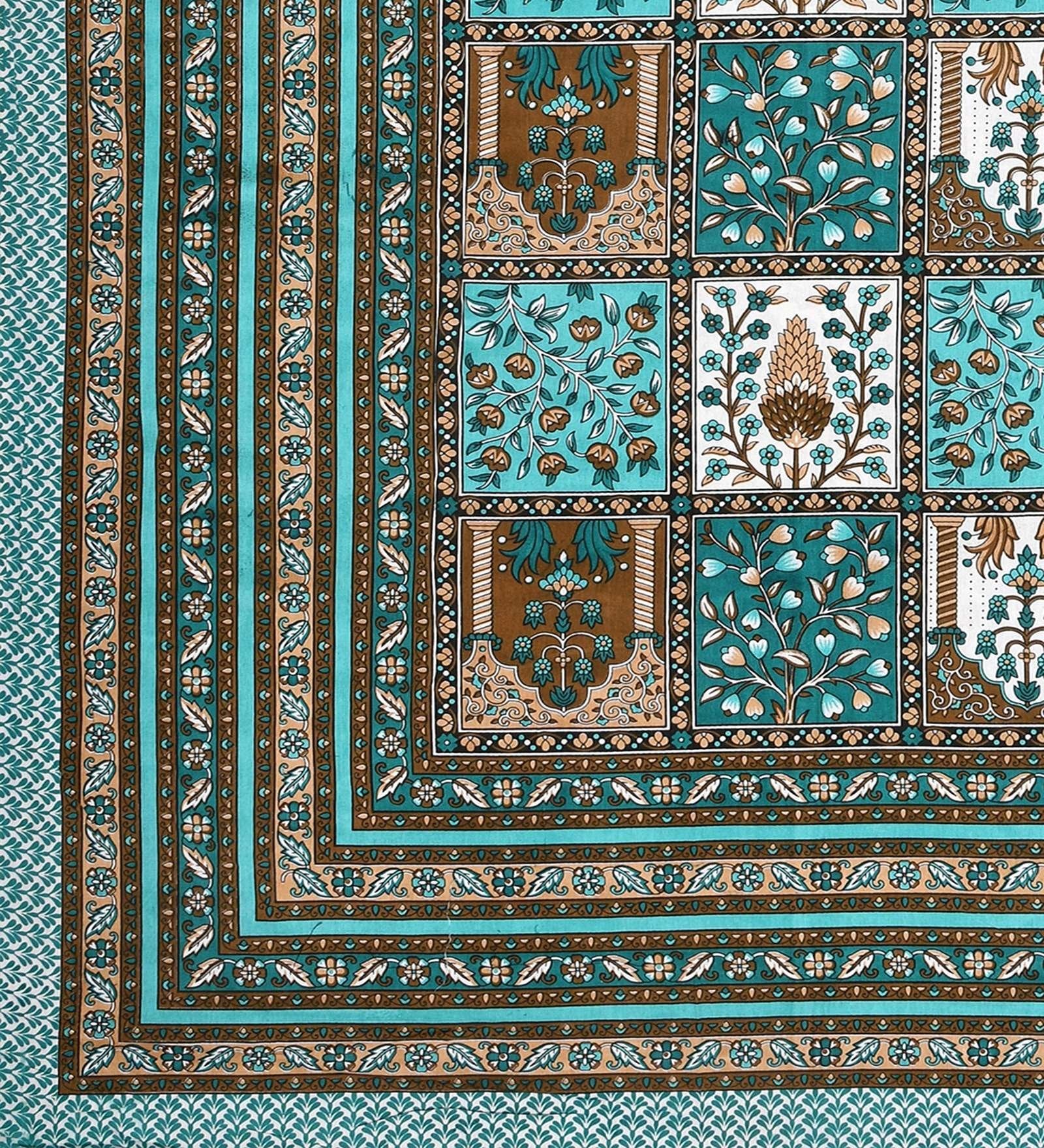 100% Pure Cotton Traditional Printed Bedsheet for Double Bed King Size Bedsheet with 2 Pillow Covers