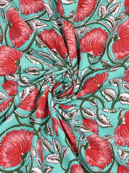 100% Pure Cotton Traditional Printed Bedsheet for Double Bed King Size Bedsheet with 2 Pillow Covers