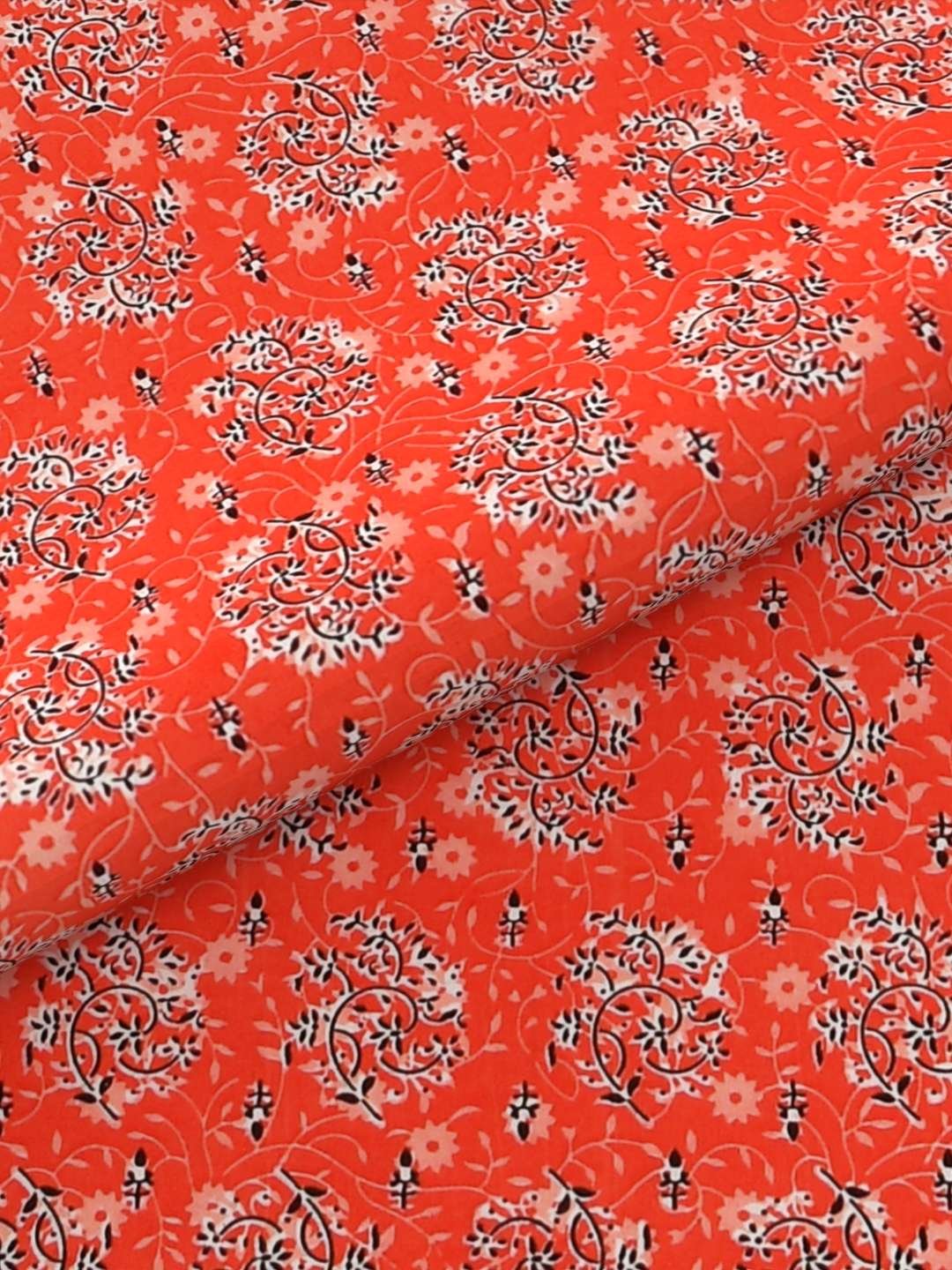 100% Pure Cotton Traditional Printed Bedsheet for Double Bed King Size Bedsheet with 2 Pillow Covers