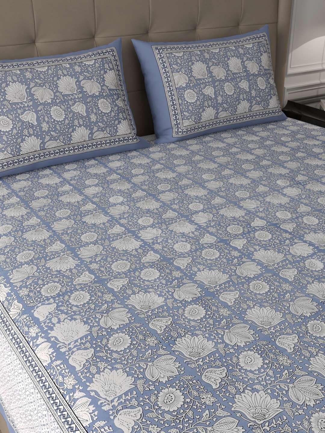 100% Pure Cotton Traditional Printed Bedsheet for Double Bed King Size Bedsheet with 2 Pillow Covers