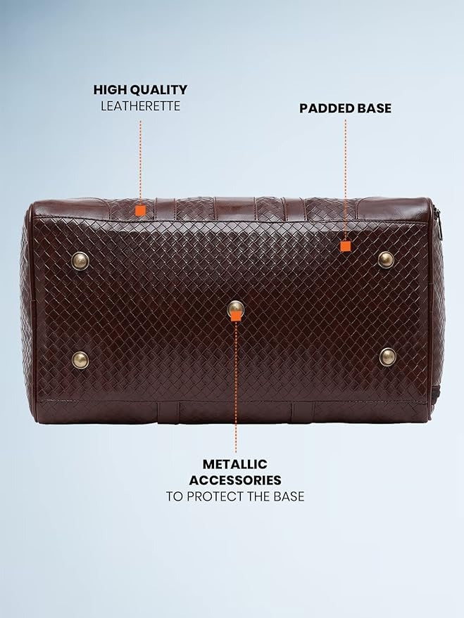 Fur Jaden Weekender Duffle Bag with Shoe Pocket for Travel for Men and Women Made of Textured Leatherette with Attachable Shoulder Strap Cabin Bag