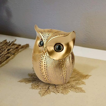 Xtore Modern Classy Lucky Owl Resin Art Figure Showpiece