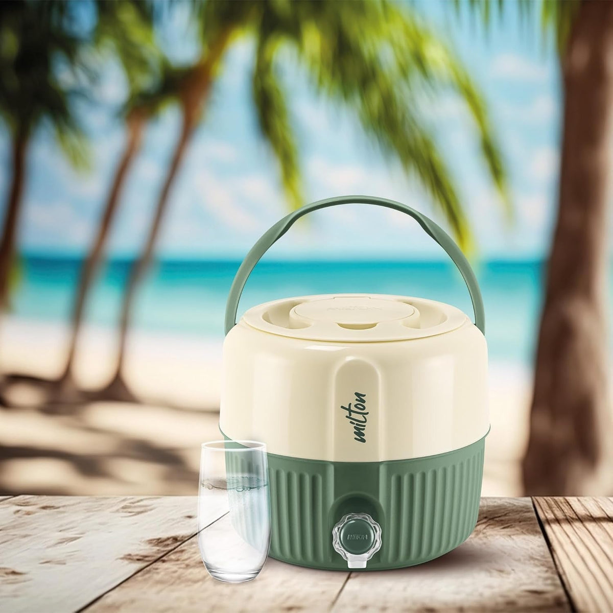 Milton Kool Pristine 7 Insulated Plastic Water Jug, 5.25 litres, Light Green