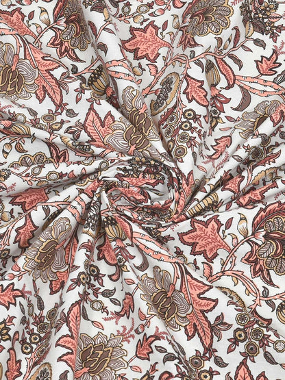 100% Pure Cotton Traditional Printed Bedsheet for Double Bed King Size Bedsheet with 2 Pillow Covers