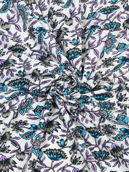 100% Pure Cotton Traditional Printed Bedsheet for Double Bed King Size Bedsheet with 2 Pillow Covers