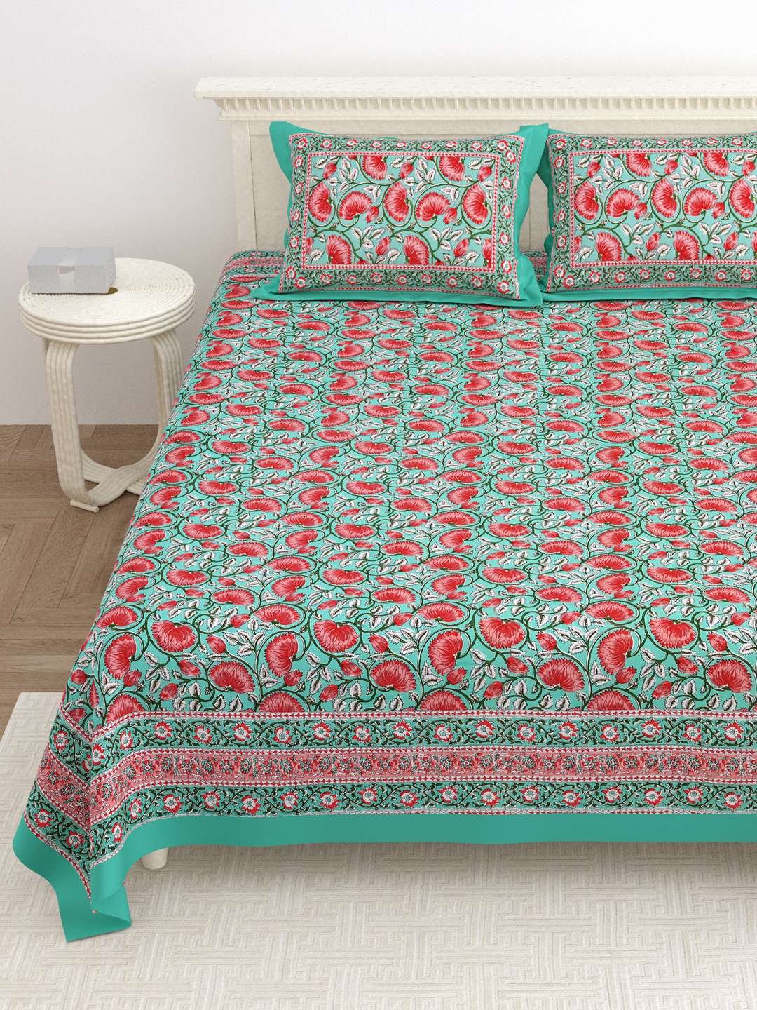 100% Pure Cotton Traditional Printed Bedsheet for Double Bed King Size Bedsheet with 2 Pillow Covers