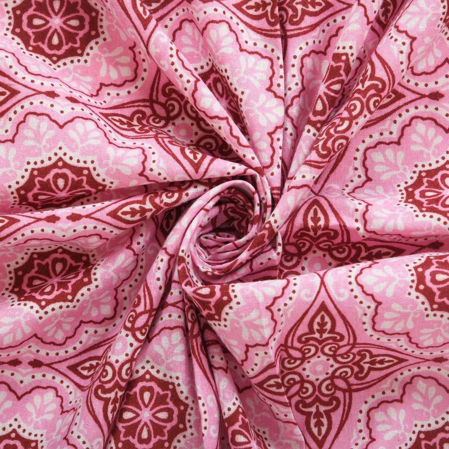 100% Pure Cotton Traditional Printed Bedsheet for Double Bed King Size Bedsheet with 2 Pillow Covers