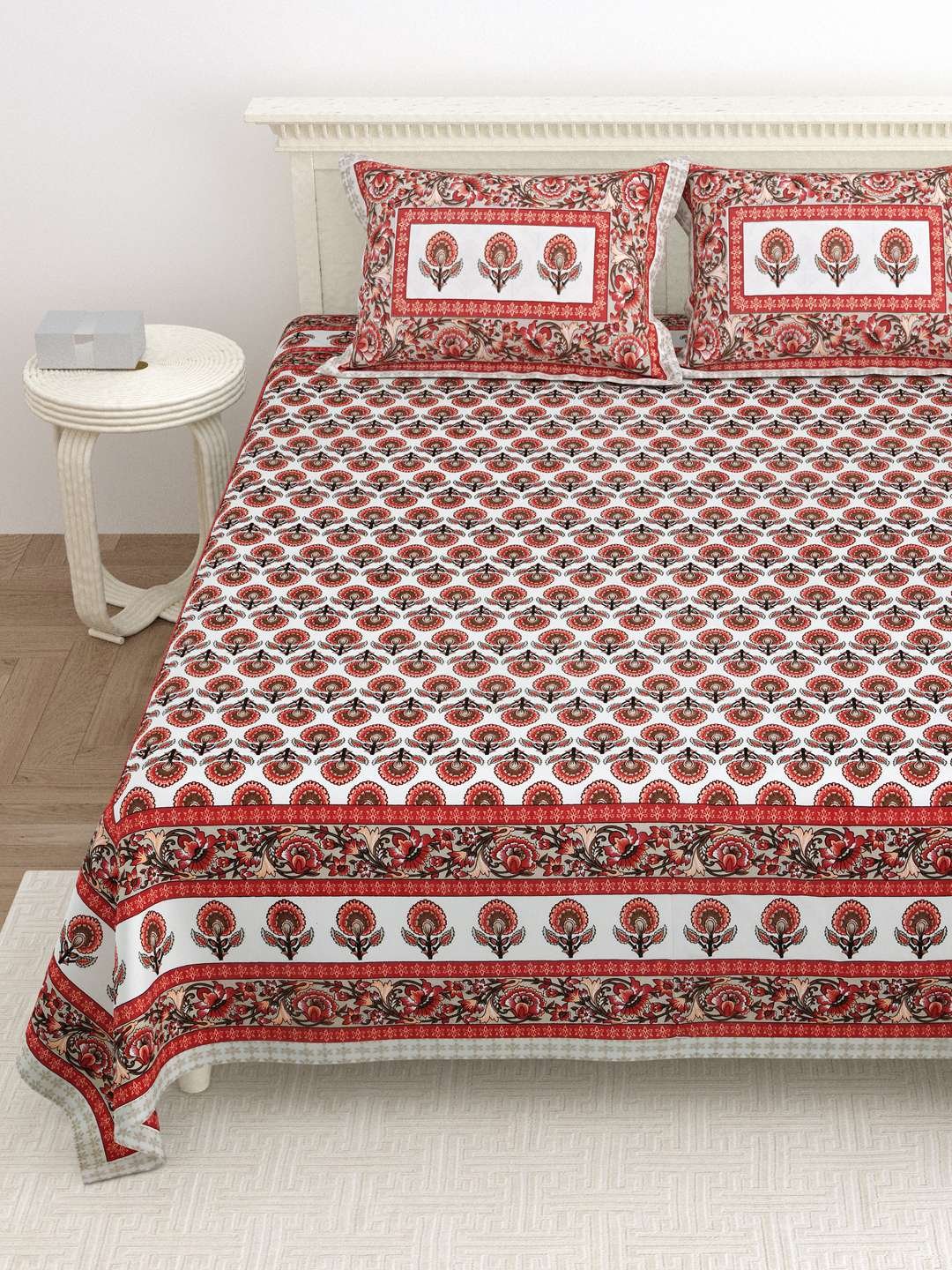 100% Pure Cotton Traditional Printed Bedsheet for Double Bed King Size Bedsheet with 2 Pillow Covers