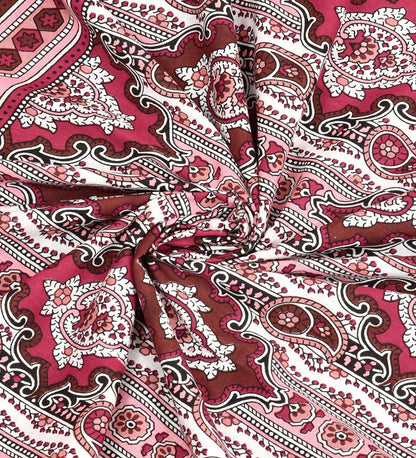 100% Pure Cotton Traditional Printed Bedsheet for Double Bed King Size Bedsheet with 2 Pillow Covers