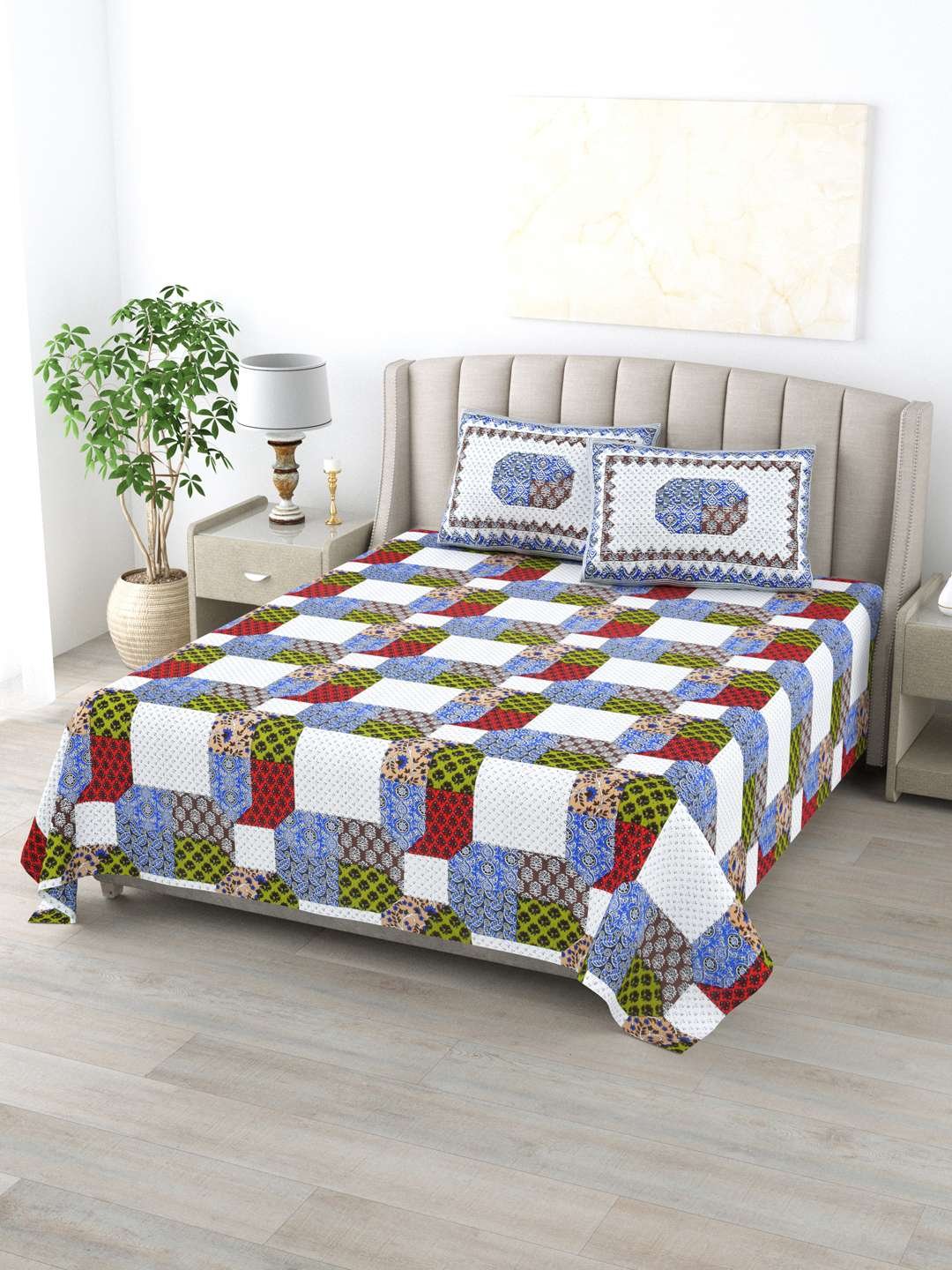 100% Pure Cotton Traditional Printed Bedsheet for Double Bed King Size Bedsheet with 2 Pillow Covers
