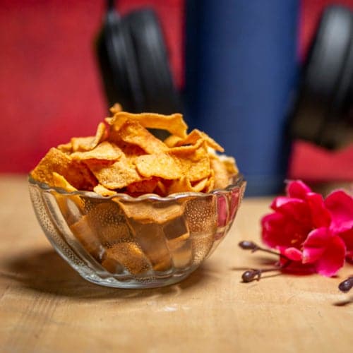 Chilly Tomato Quinoa Chips