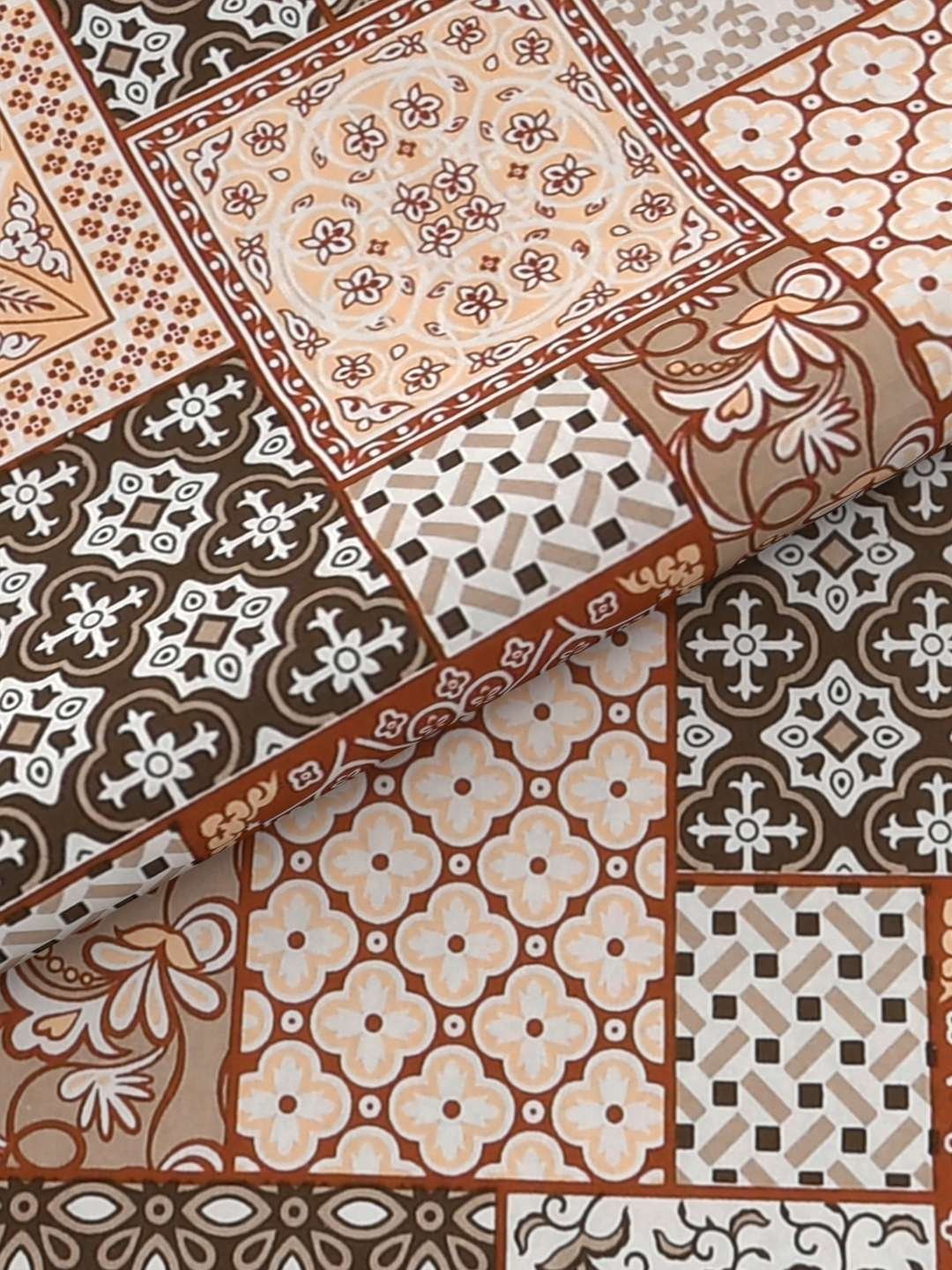 100% Pure Cotton Traditional Printed Bedsheet for Double Bed King Size Bedsheet with 2 Pillow Covers