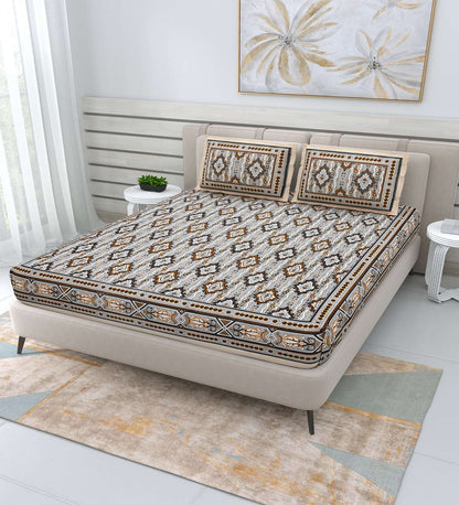 100% Pure Cotton Traditional Printed Bedsheet for Double Bed King Size Bedsheet with 2 Pillow Covers